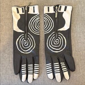 Dark chocolate and White Spiral Design Gloves